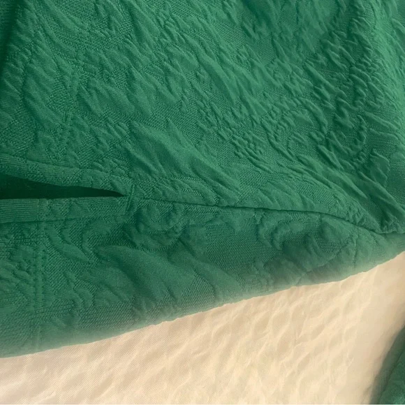 Crown & Ivy - Green Textured Blouse - Picture 3 of 6